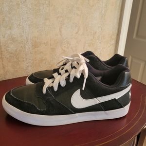 Nike SB Men's Size 9.5